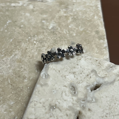 Flora Band Ring
